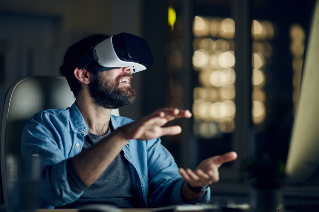 Incorporate Virtual Reality Into Your Learning Strategy